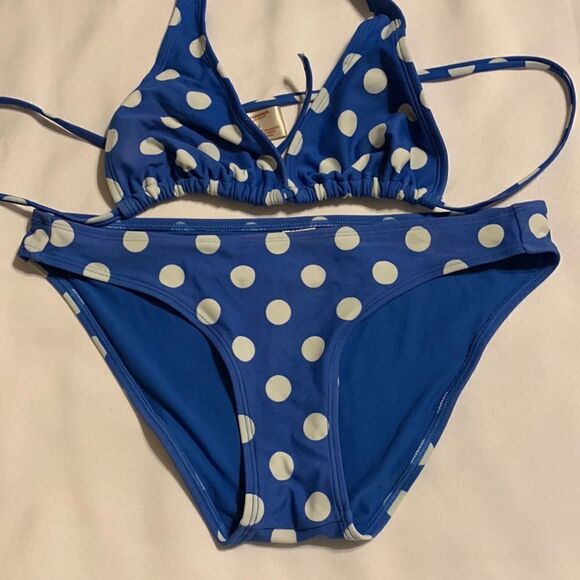 Blue and white polkadot size Medium bottom/Small top bikini swimsuit - Picture 1 of 7